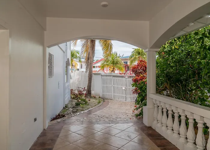 Casa Del Pescador By Floreo * San Pedro (Ambergris Caye)