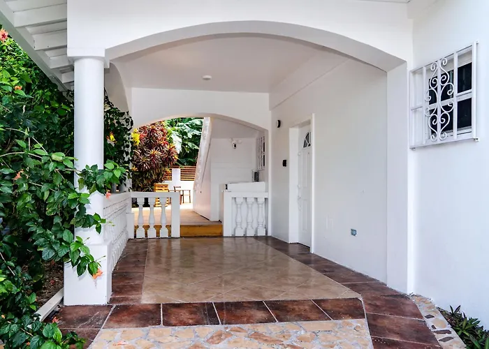 Casa Del Pescador By Floreo *